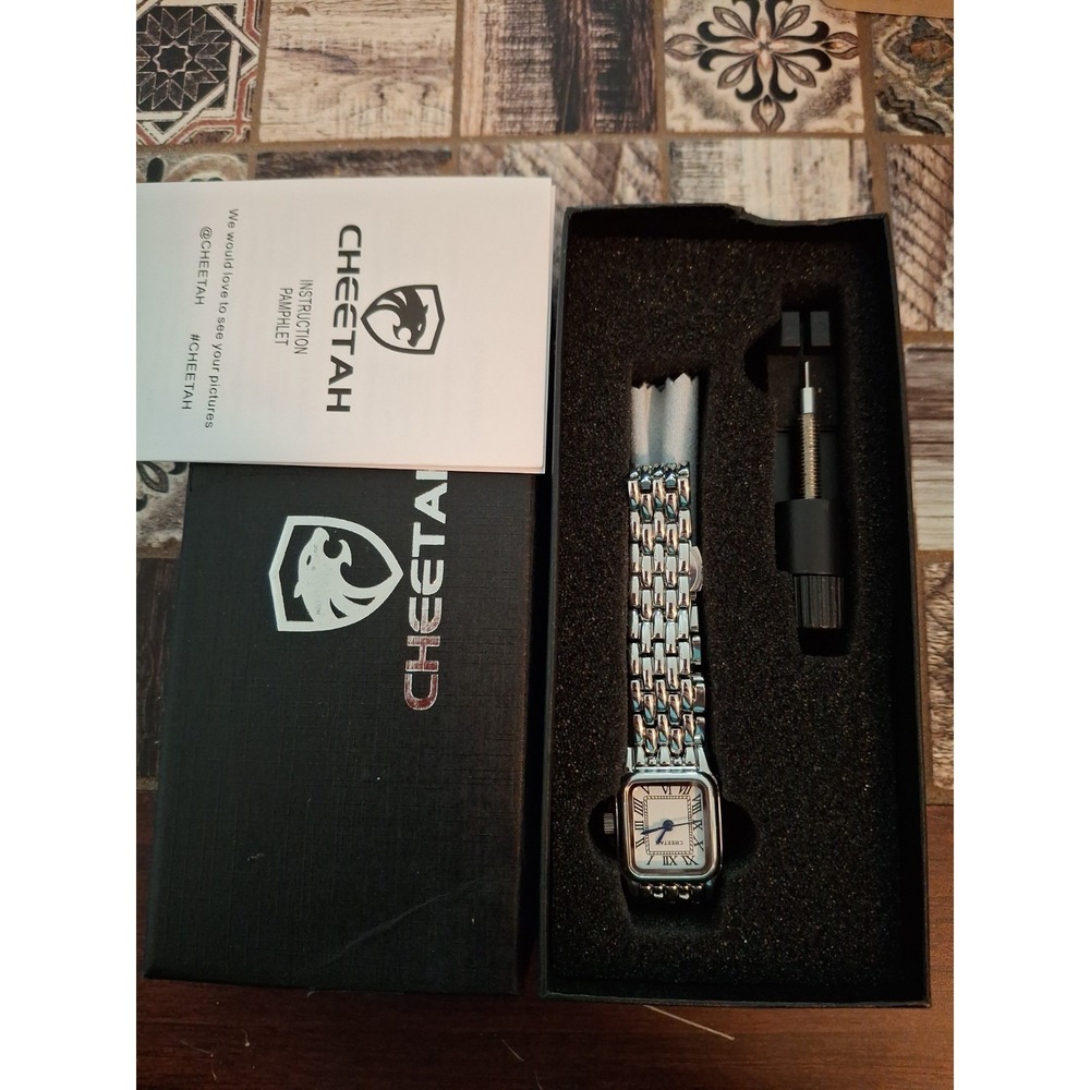 NIB CHEETAH CH-1501 Silvertone,Quartz Mvmnt Womens Watch. Stainless,Adjustable. - Picture 8 of 8